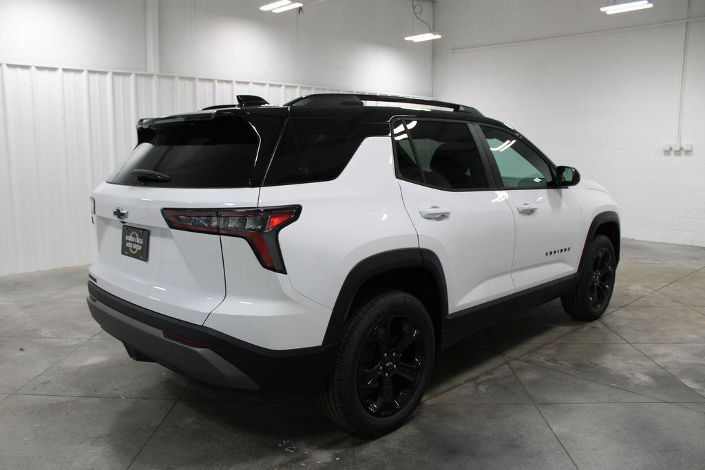 new 2026 Chevrolet Equinox car, priced at $33,127