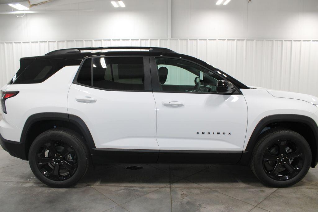 new 2026 Chevrolet Equinox car, priced at $33,127