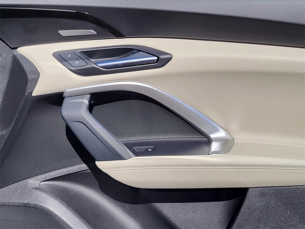 new 2025 Audi Q5 car, priced at $64,225