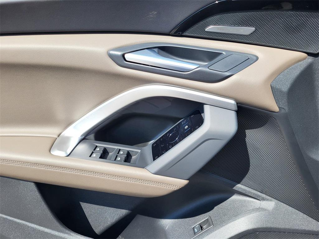 new 2025 Audi Q5 car, priced at $62,040