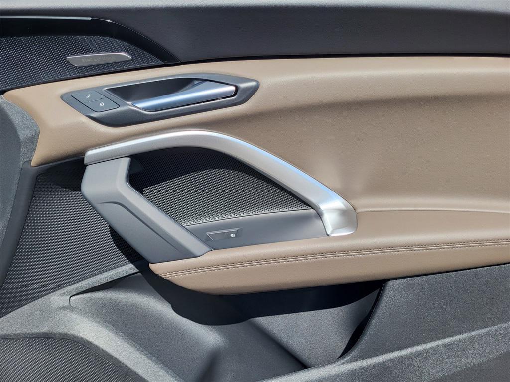 new 2025 Audi Q5 car, priced at $62,040