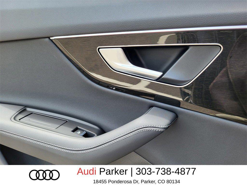 new 2025 Audi Q7 car, priced at $65,848
