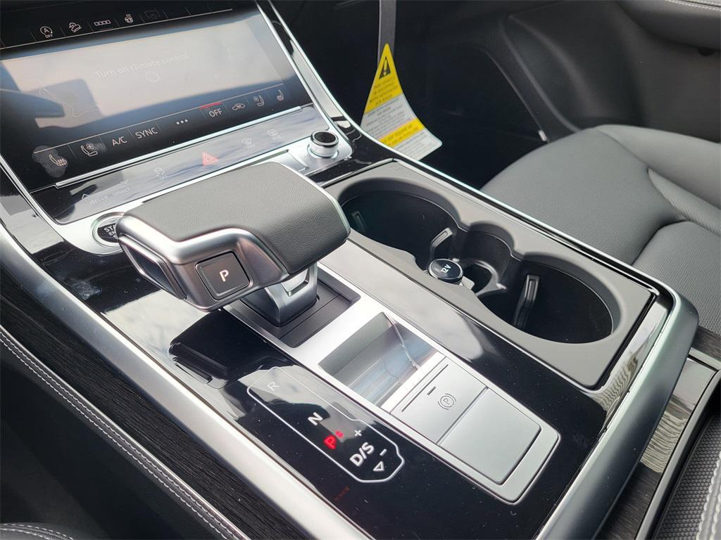 new 2026 Audi Q7 car, priced at $78,295