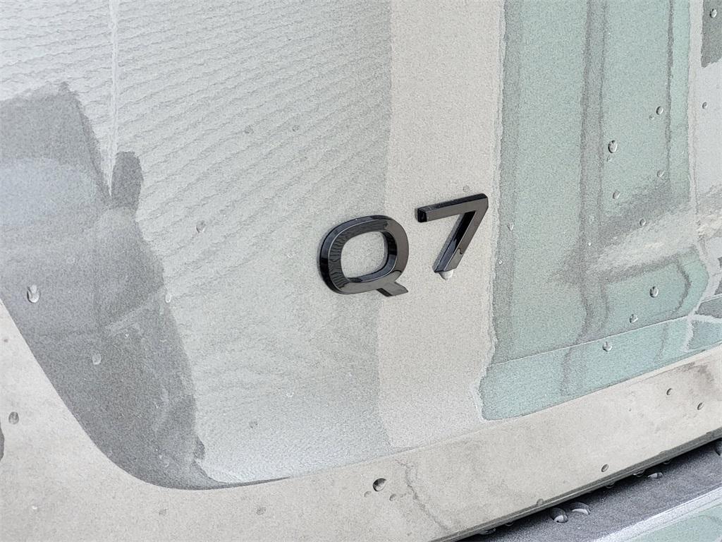 new 2026 Audi Q7 car, priced at $78,295