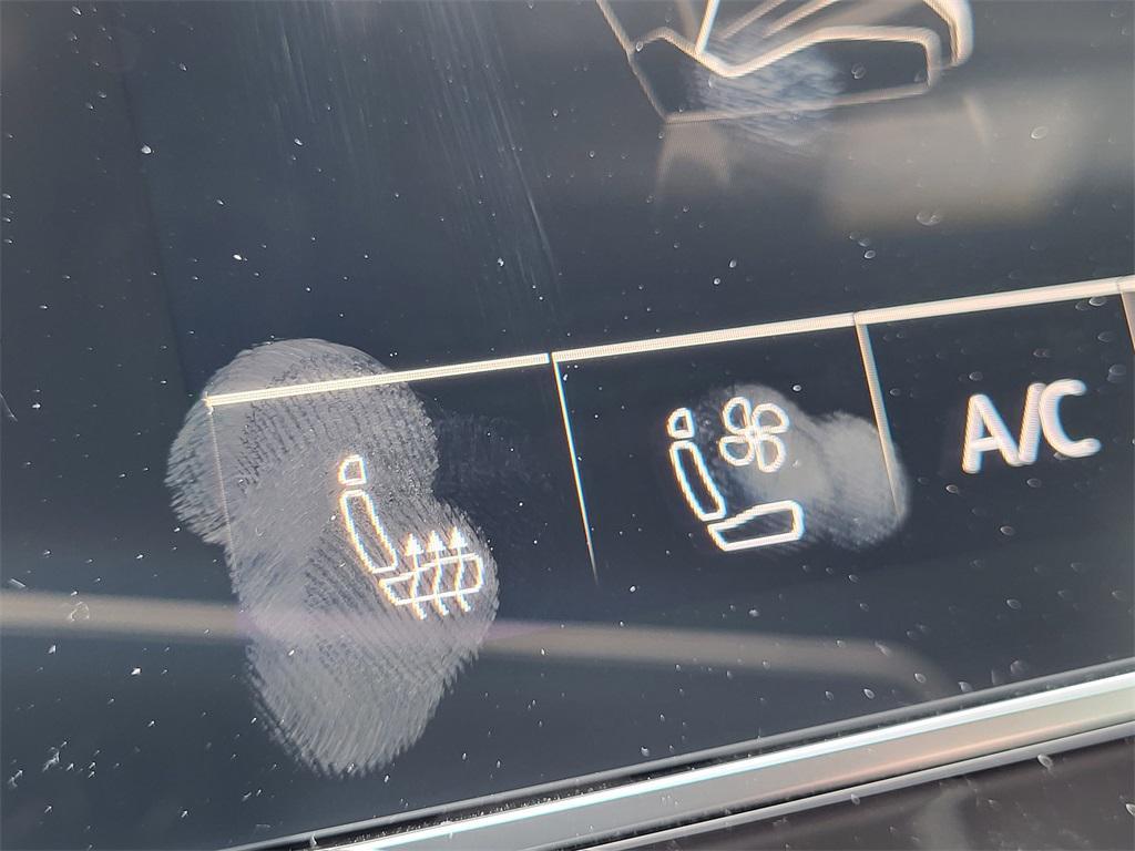 new 2026 Audi Q7 car, priced at $78,295