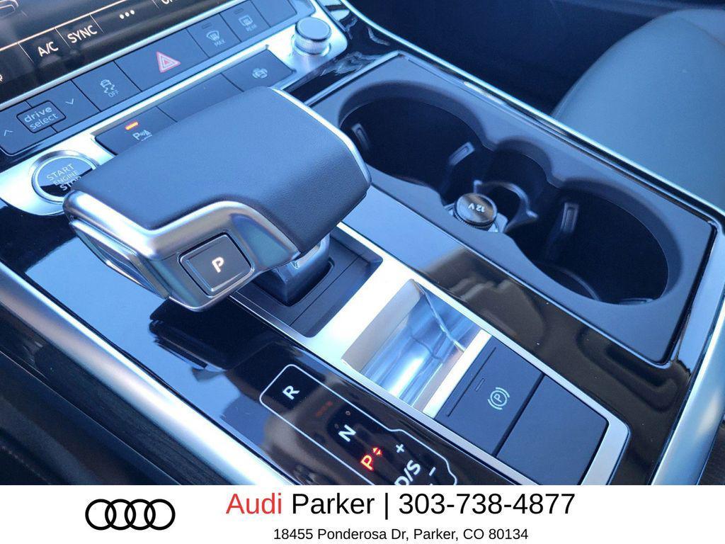 new 2025 Audi Q7 car, priced at $70,040