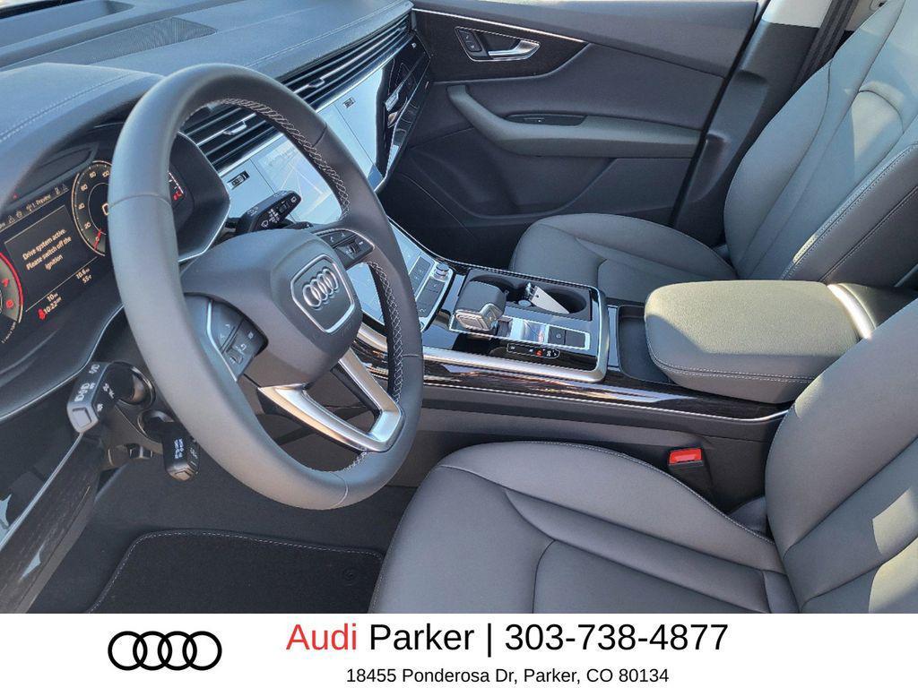 new 2025 Audi Q7 car, priced at $70,040