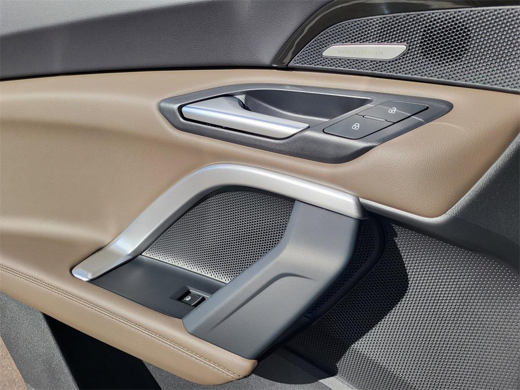 new 2025 Audi Q5 car, priced at $64,075