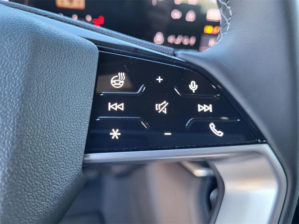 new 2025 Audi Q5 car, priced at $64,075