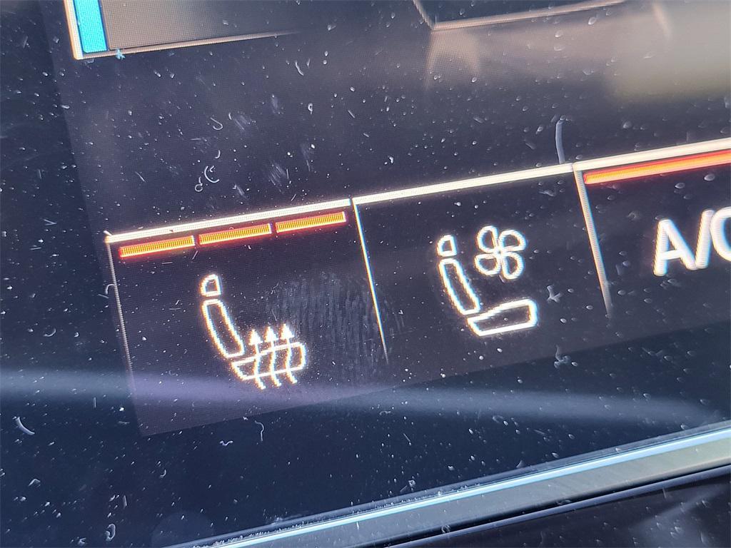 new 2026 Audi Q7 car, priced at $79,005