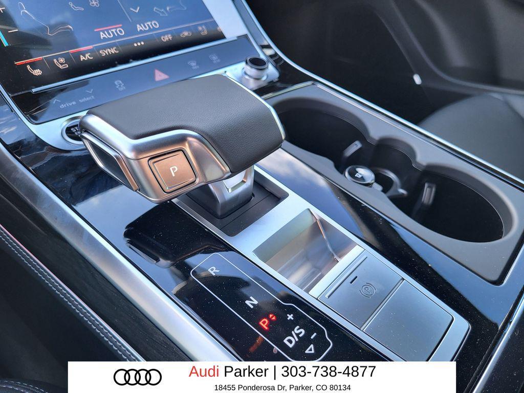 new 2026 Audi Q7 car, priced at $79,005