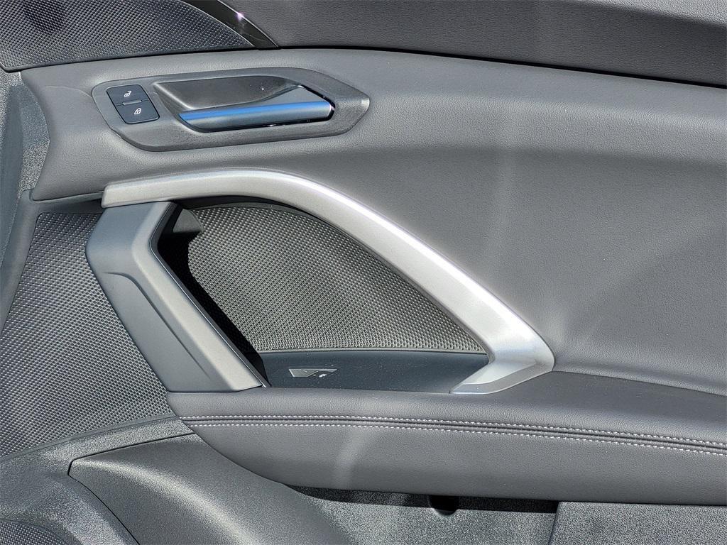 new 2025 Audi Q5 car, priced at $55,850