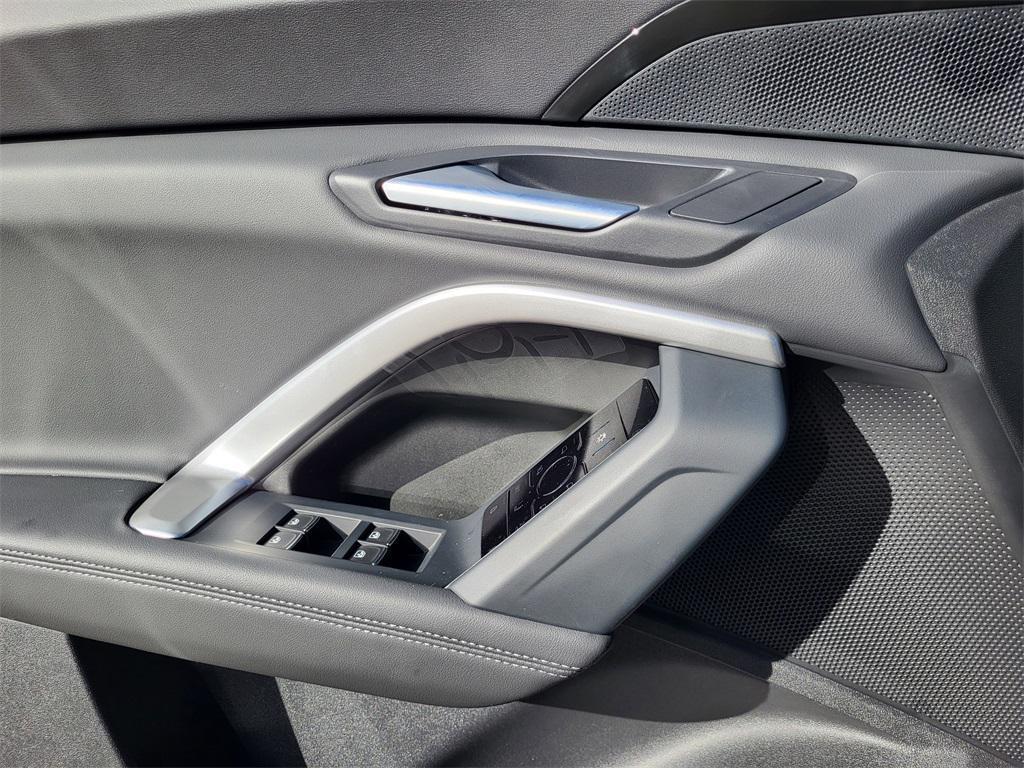 new 2025 Audi Q5 car, priced at $55,850