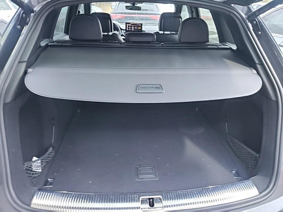 used 2023 Audi SQ5 car, priced at $46,500