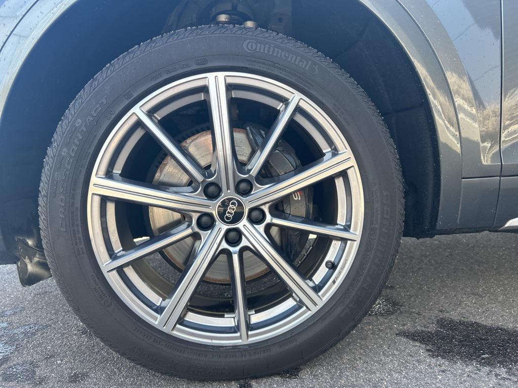 used 2023 Audi SQ5 car, priced at $46,500