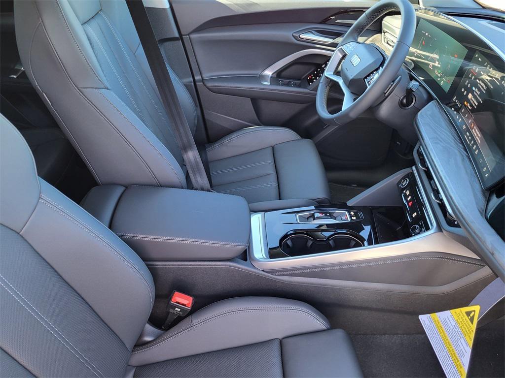 new 2025 Audi Q5 car, priced at $63,700