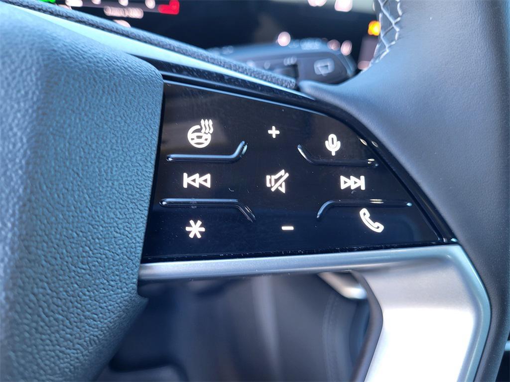 new 2025 Audi Q5 car, priced at $63,700