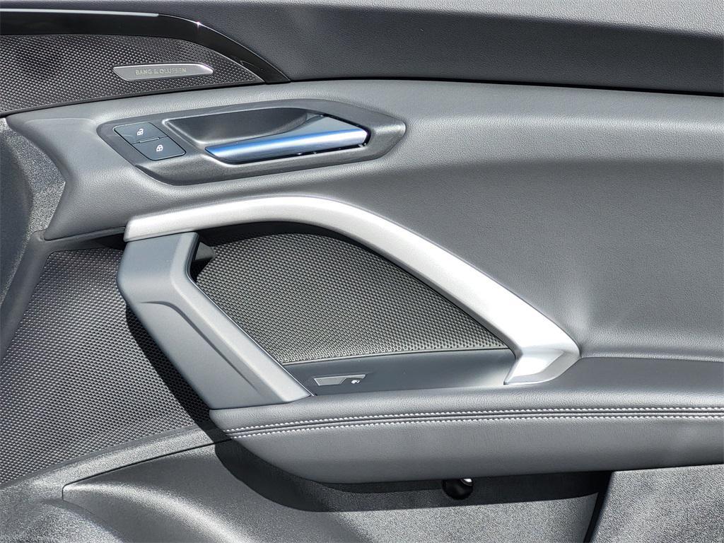 new 2025 Audi Q5 car, priced at $63,700