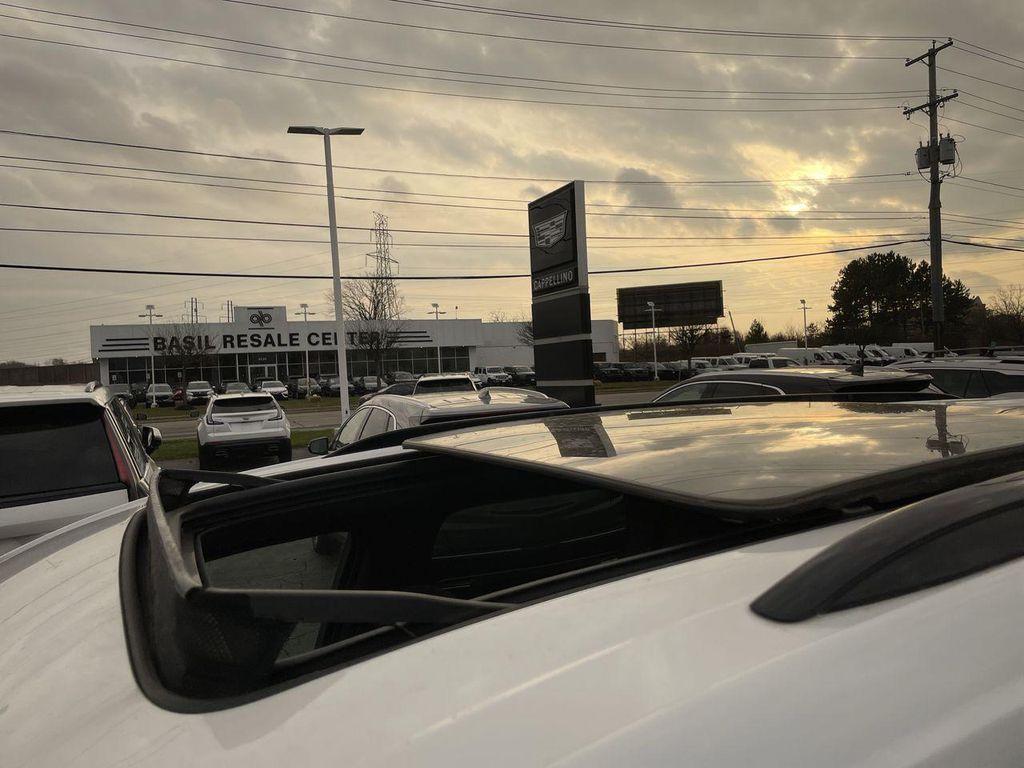 used 2023 Cadillac XT6 car, priced at $38,000