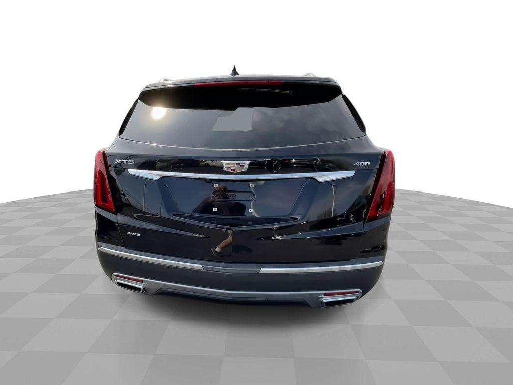 used 2022 Cadillac XT5 car, priced at $29,000