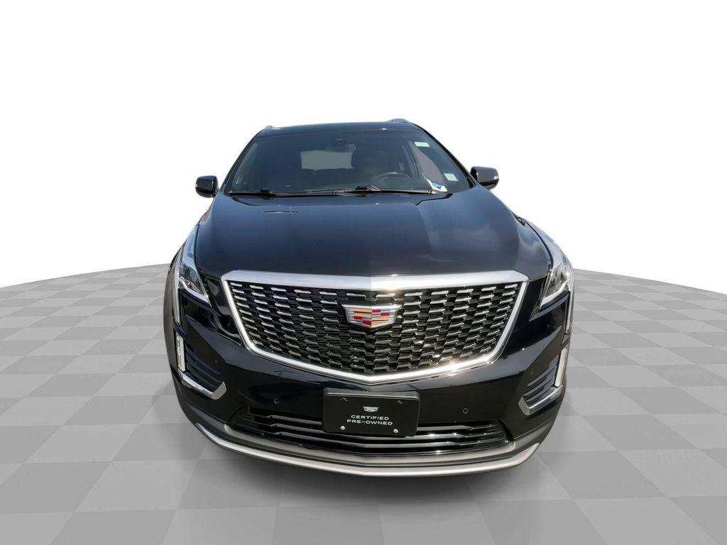 used 2022 Cadillac XT5 car, priced at $29,000