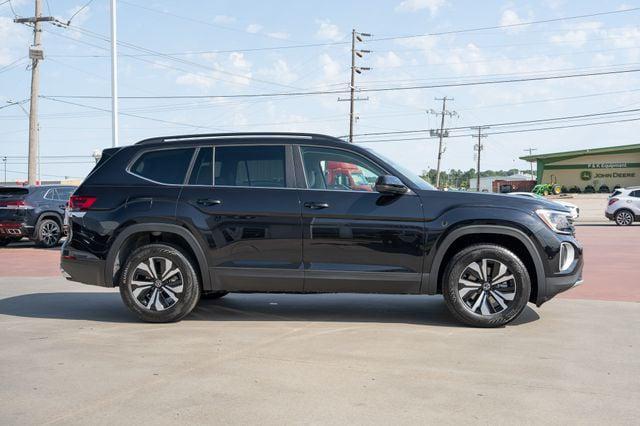new 2026 Volkswagen Atlas car, priced at $37,000