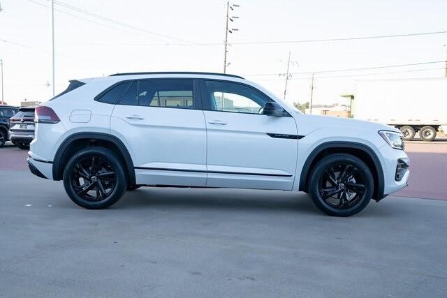 new 2026 Volkswagen Atlas Cross Sport car, priced at $49,500