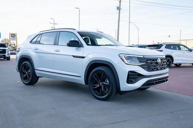 new 2026 Volkswagen Atlas Cross Sport car, priced at $49,500