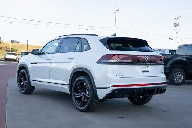 new 2026 Volkswagen Atlas Cross Sport car, priced at $49,500