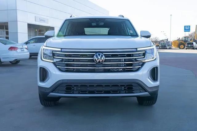 new 2026 Volkswagen Atlas car, priced at $44,000