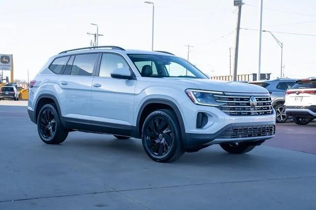 new 2026 Volkswagen Atlas car, priced at $44,000
