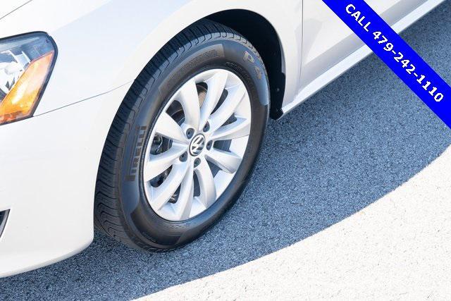 used 2015 Volkswagen Passat car