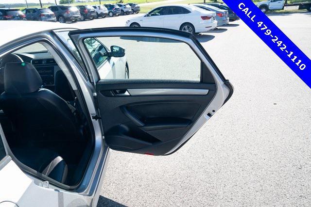 used 2015 Volkswagen Passat car