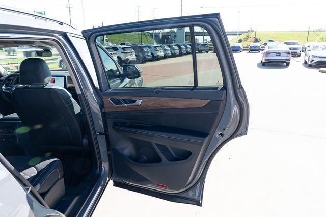 new 2026 Volkswagen Atlas car, priced at $42,929