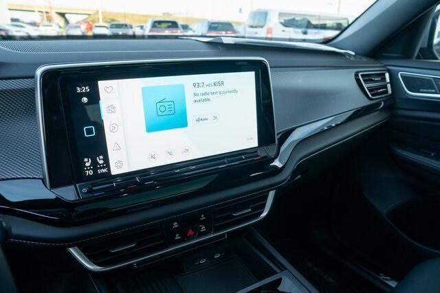 new 2026 Volkswagen Atlas Cross Sport car, priced at $54,500