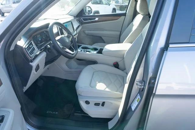new 2026 Volkswagen Atlas car, priced at $39,500