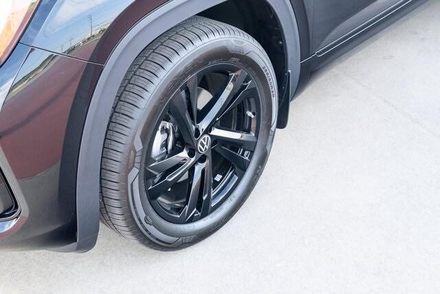 new 2026 Volkswagen Atlas Cross Sport car, priced at $52,000