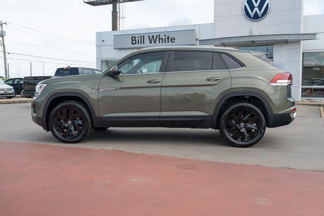 new 2026 Volkswagen Atlas Cross Sport car, priced at $42,129