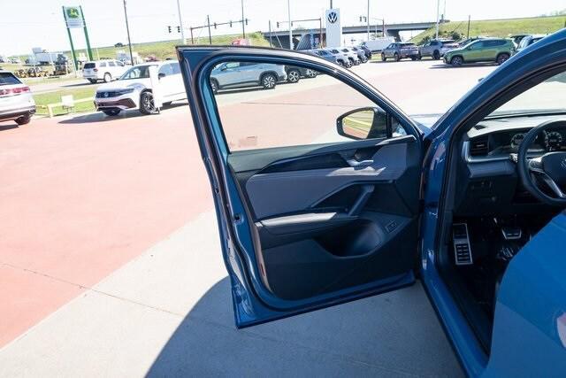 new 2026 Volkswagen Tiguan car, priced at $38,000