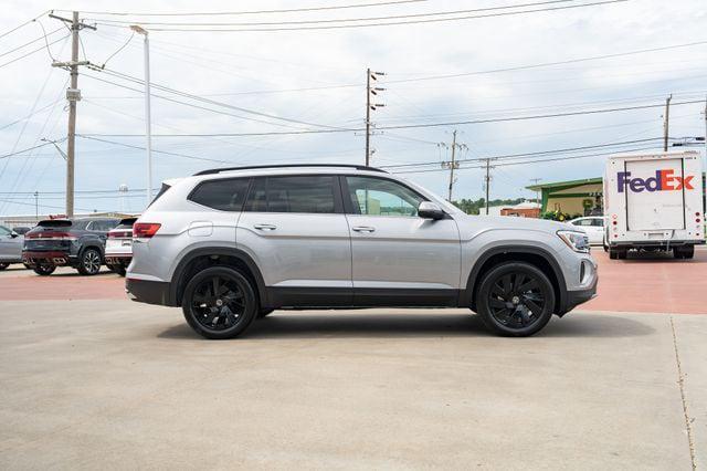 new 2026 Volkswagen Atlas car, priced at $43,500
