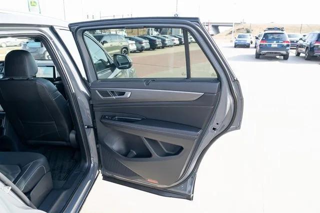 new 2026 Volkswagen Atlas Cross Sport car, priced at $42,000