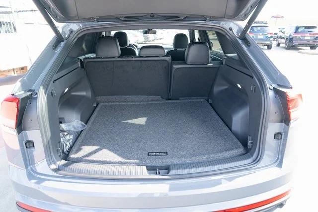 new 2026 Volkswagen Atlas Cross Sport car, priced at $42,000