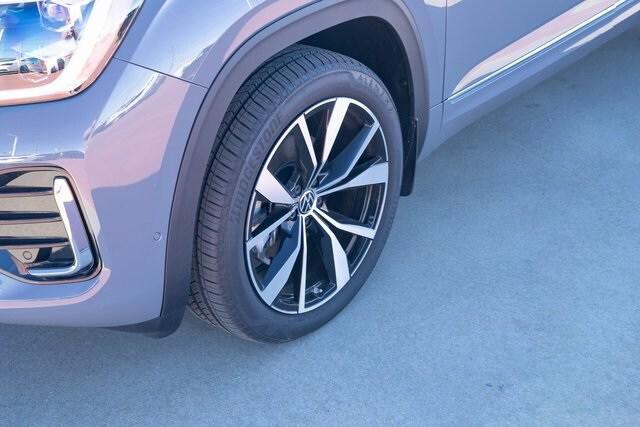 new 2026 Volkswagen Atlas Cross Sport car, priced at $54,711