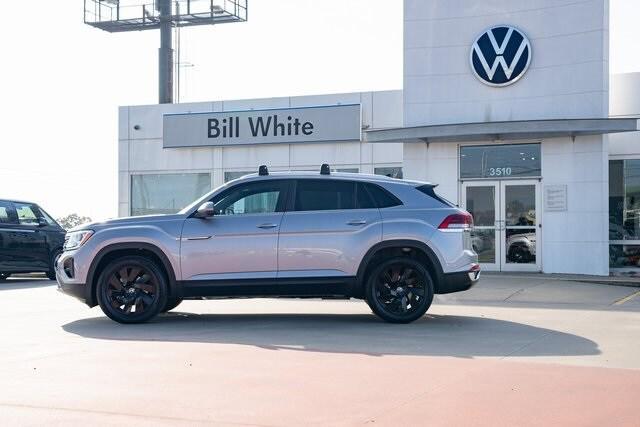 new 2026 Volkswagen Atlas Cross Sport car, priced at $43,000