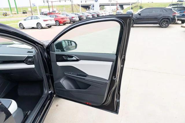 new 2026 Volkswagen Taos car, priced at $27,000