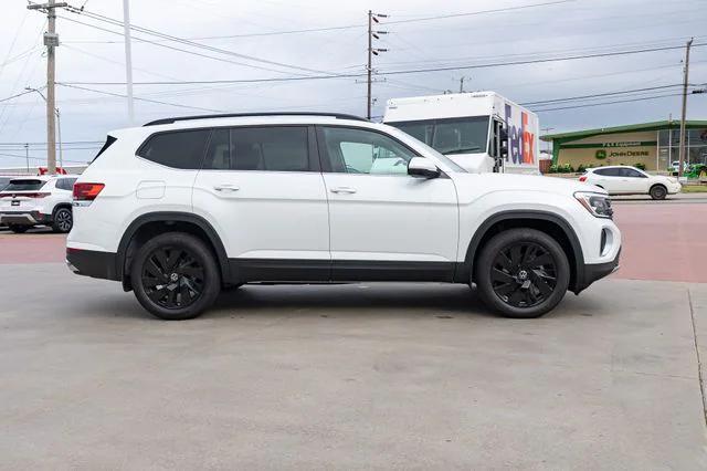 new 2026 Volkswagen Atlas car, priced at $47,000