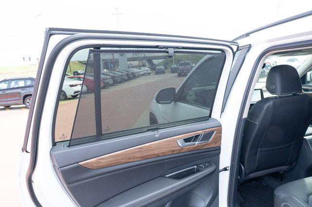 new 2026 Volkswagen Atlas car, priced at $47,000