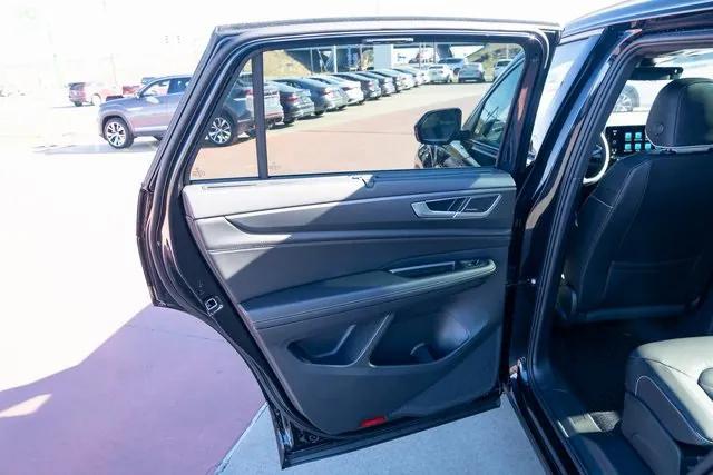 new 2026 Volkswagen Atlas Cross Sport car, priced at $52,000