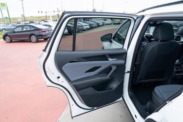 new 2026 Volkswagen Tiguan car, priced at $39,500