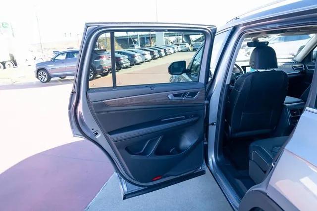 new 2026 Volkswagen Atlas car, priced at $54,500